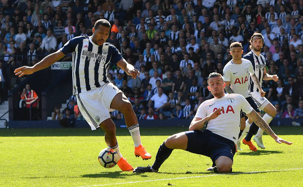 显然是在避 显然是在避